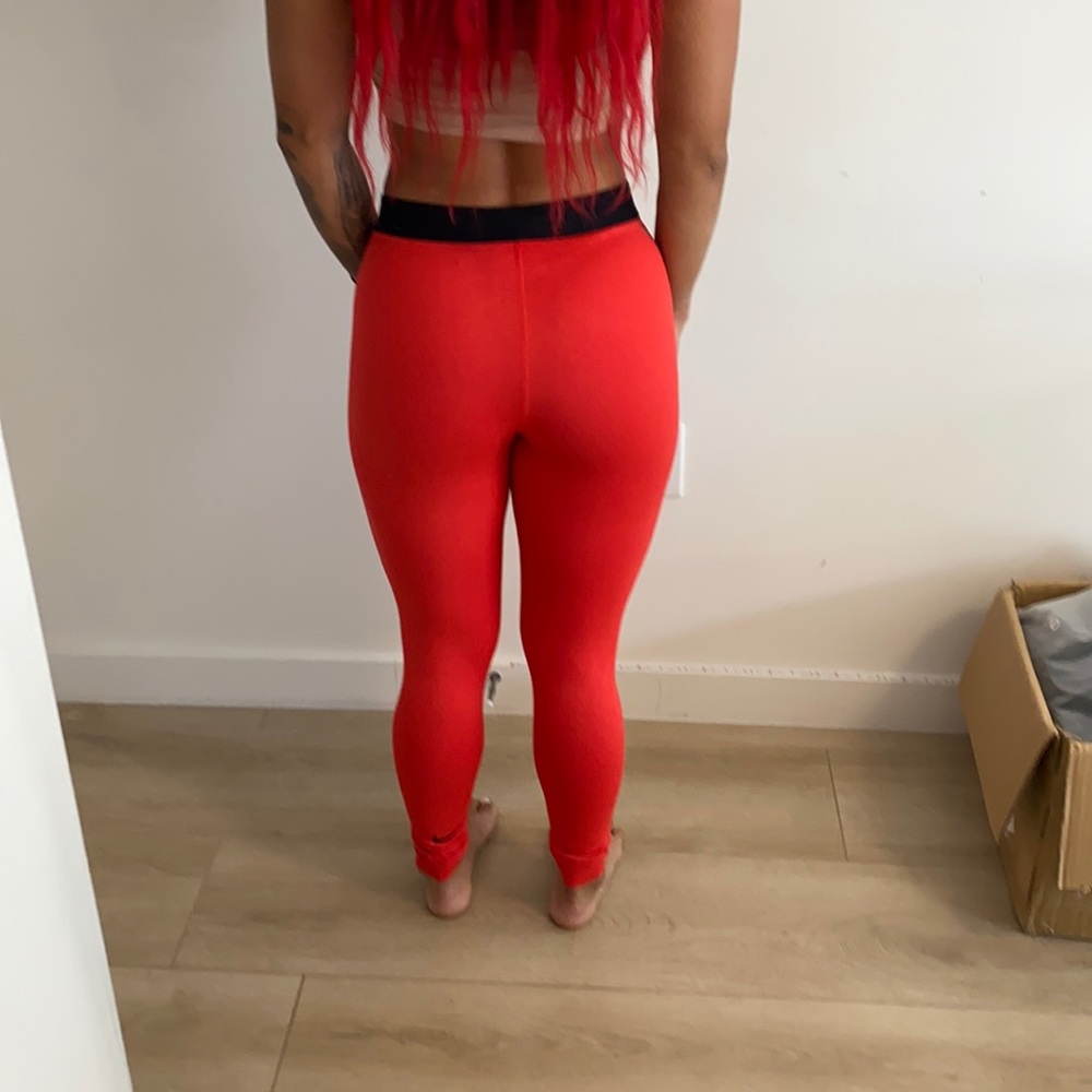 Red Nike leggings